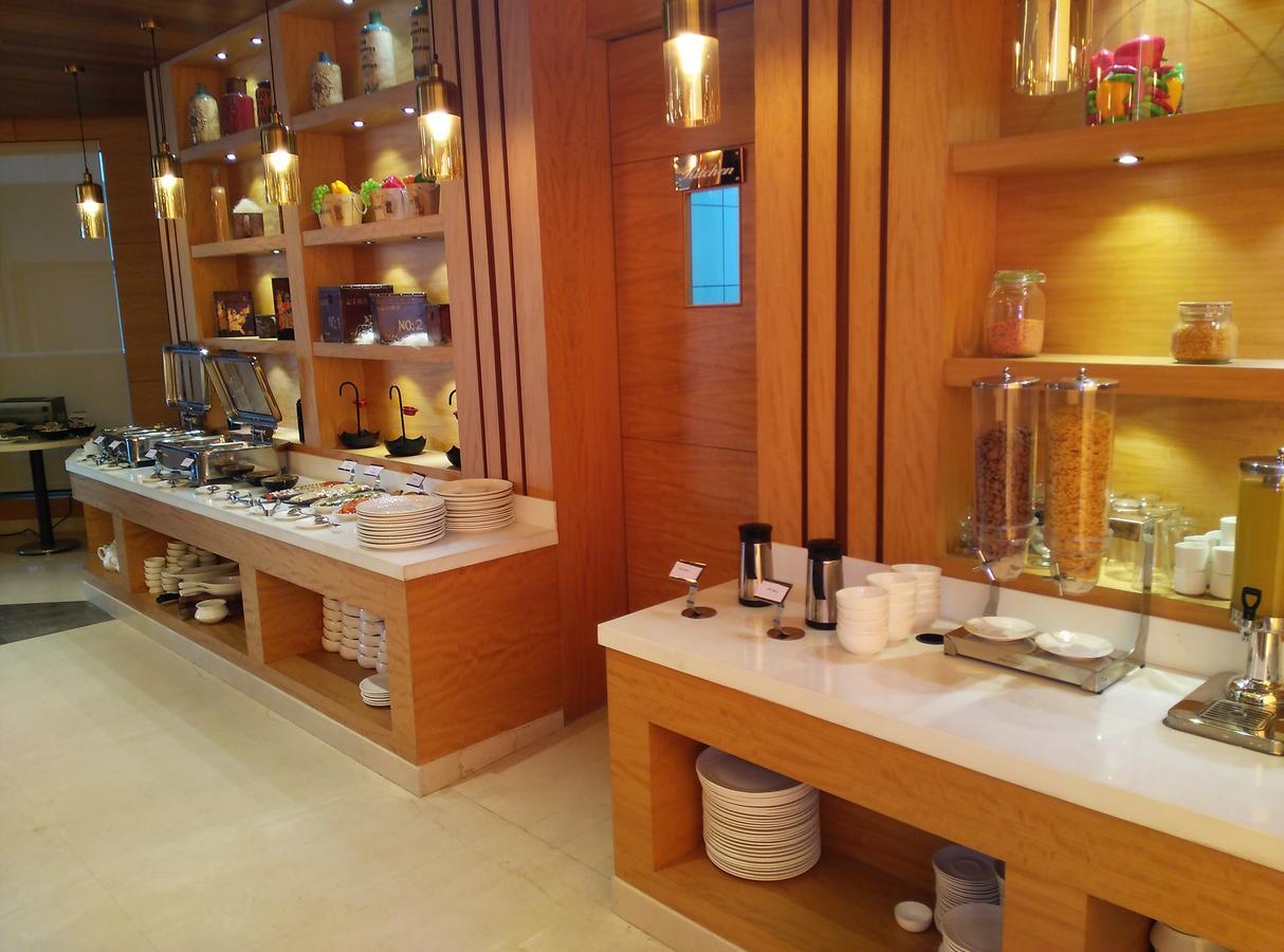 Maple Grand Hotel Agra  Eksteriør billede