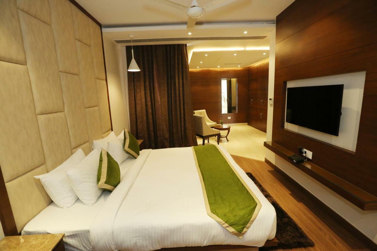 Maple Grand Hotel Agra  Eksteriør billede