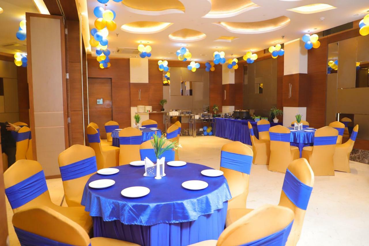 Maple Grand Hotel Agra  Eksteriør billede