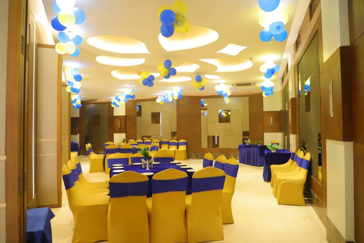 Maple Grand Hotel Agra  Eksteriør billede